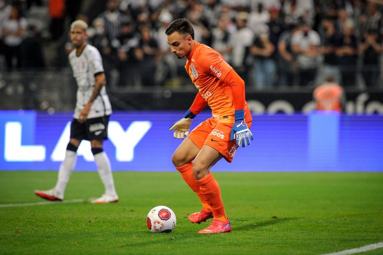 Matheus Donelli, goleiro do Corinthians