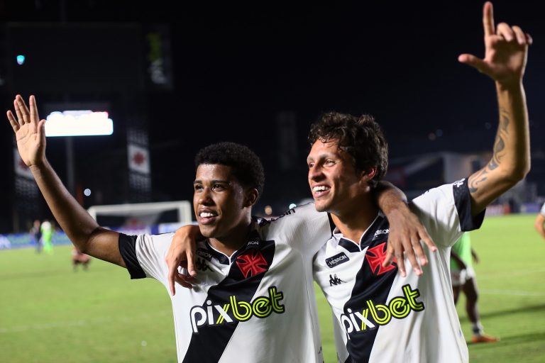 Vasco Andrey Santos e Marlon Gomes