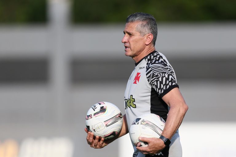 Jorginho não será técnico do Vasco em 2023