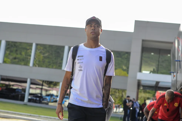 Bruno Henrique fala sobre ausência nos jogos do Flamengo e lamenta: “Todo jogo é angustiante”