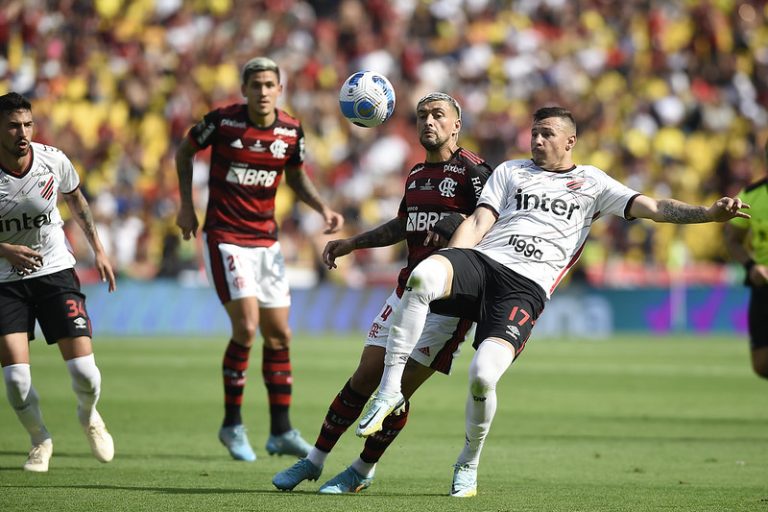 Athletico Paranaense perdeu para o Flamengo na final da Libertadores 2022 e ficou com mais um vice-campeonato. Foto: Marcelo Cortes/Flamengo