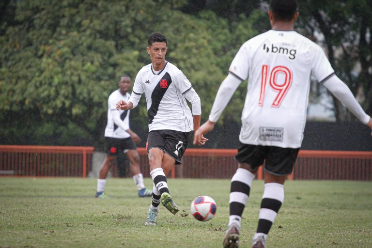 Vasco em campo na Copinha.