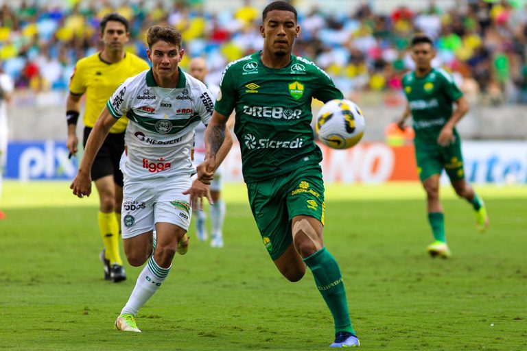 Coritiba e Cuiabá pelo Brasileirão 2022. Foto: AssCom Dourado