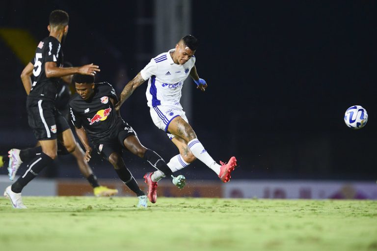 Red Bull Bragantino e Cruzeiro se enfrentam neste sábado (29). Foto: Mauro Horita/Cruzeiro EC