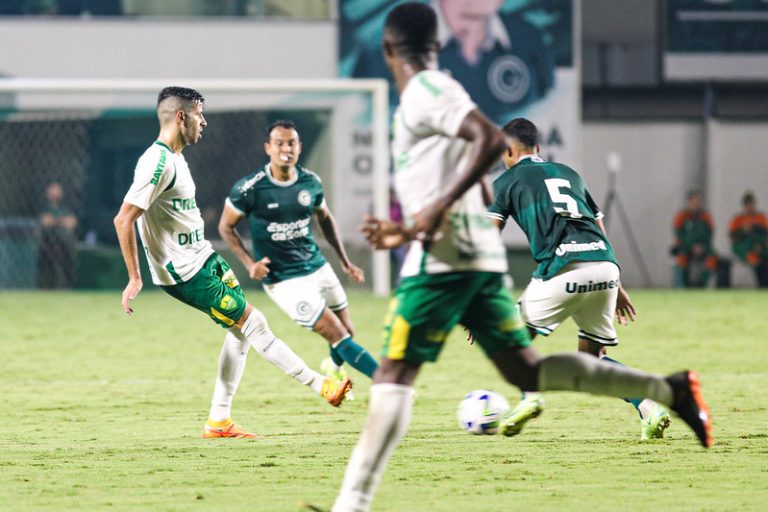 Goiás x Cuiabá na semifinal da Copa Verde 2023. Foto: AssCom Dourado