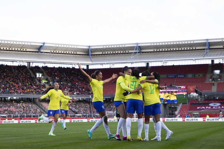 Seleção brasileira feminina enfrenta o Chile antes da Copa do Mundo. Foto: Thais Magalhães/CBF