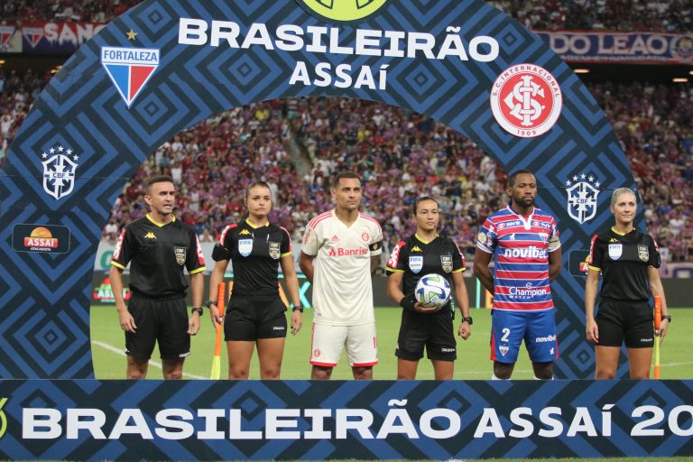 Mano Menezes aprova estreia no Brasileirão, mas lamenta empate: “Pecado”