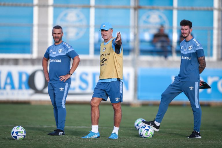 Desfalques no meio-campo: Renato Gaúcho é obrigado a achar soluções no Grêmio