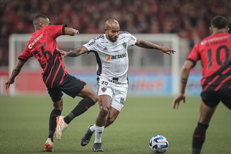 Atlético-MG e Athletico-PR se enfrentam neste sábado (29), pelo Brasileirão. Foto: Pedro Souza/Atlético-MG