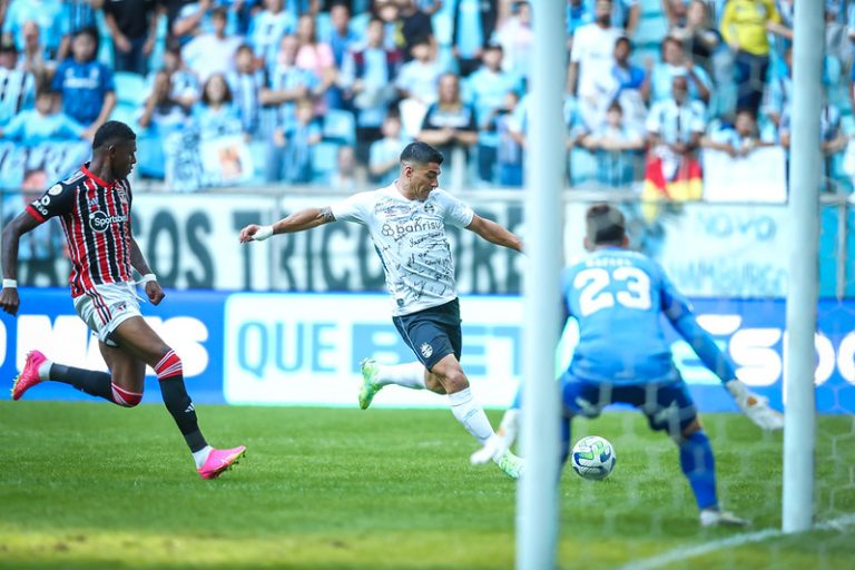 Grêmio 2 x 1 São Paulo, Brasileirão 2023. Foto: LUCAS UEBEL/GREMIO FBPA