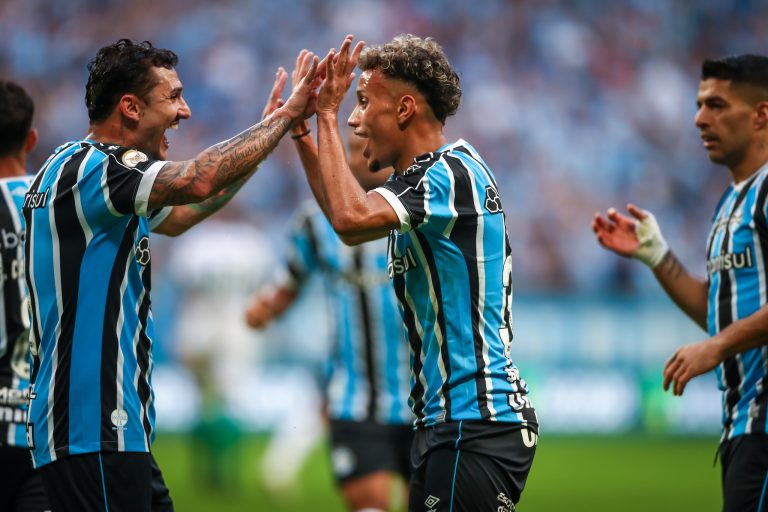 Grêmio observa sondagens do futebol europeu e estipula preço mínimo para uma possível venda de Bitello