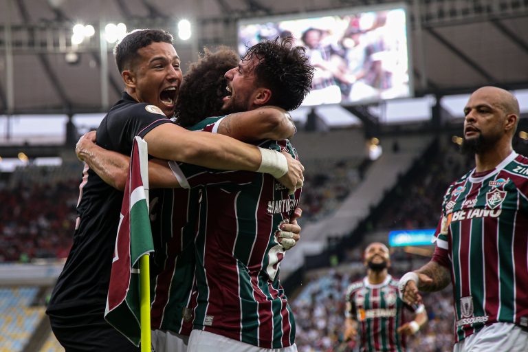 Fluminense joga bem, vence o Internacional e retorna para o G-4 do Campeonato Brasileiro