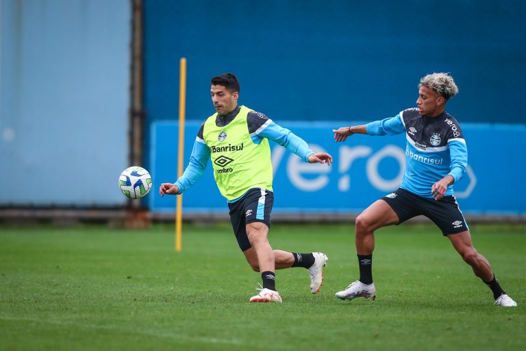 Jejum uruguaio: confira há quanto tempo Luis Suárez não marca com a camisa do Grêmio