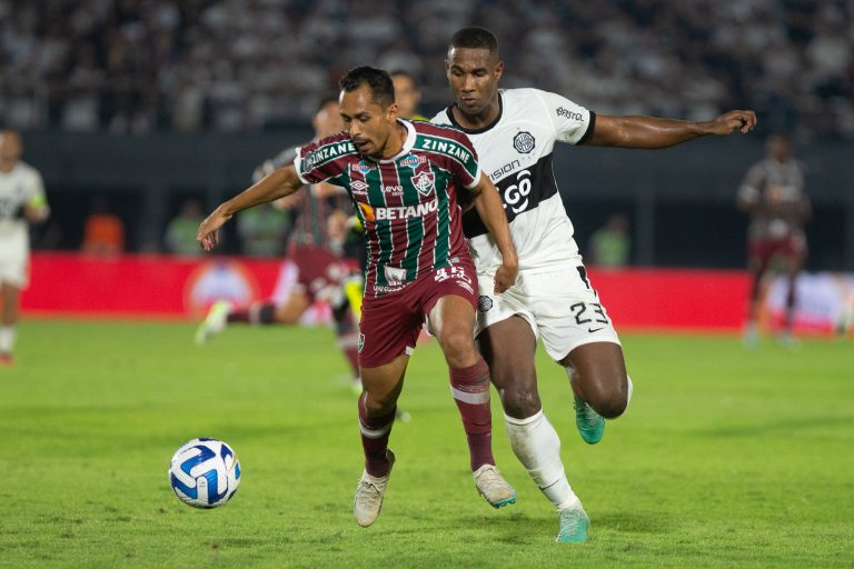 Olimpia e Fluminense, em campo pela Libertadores de 2023