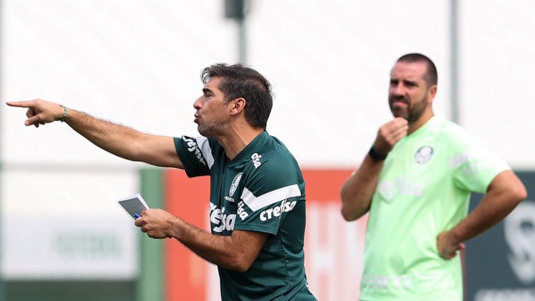 Abel Ferreira e João Martins. Foto: Cesar Greco/Palmeiras