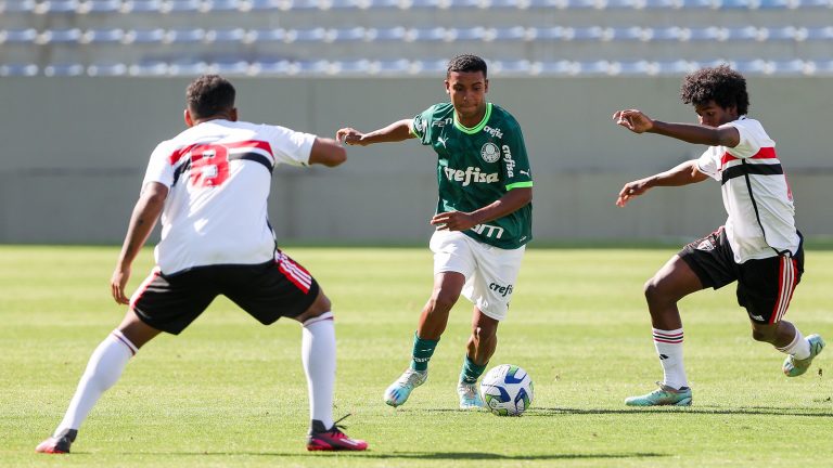 Palmeiras 3 x 3 São Paulo, fase de grupos do Brasileirão Sub-17 2023. Foto: Fabio Menotti/Palmeiras