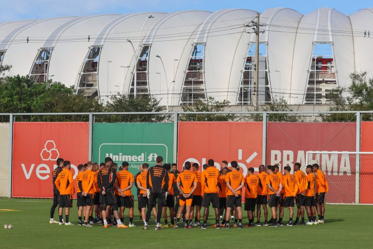 Internacional pode ter desfalque importantíssimo para o jogo de volta da Libertadores