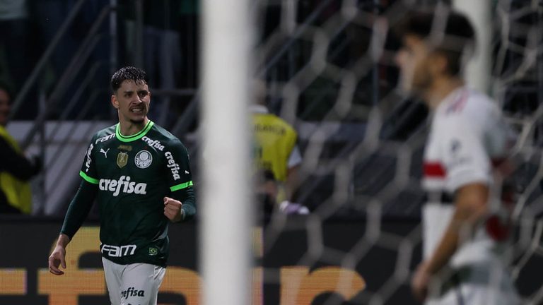 Joaquín Piquerez, lateral-esquerdo do Palmeiras. Foto: Cesar Greco/Palmeiras