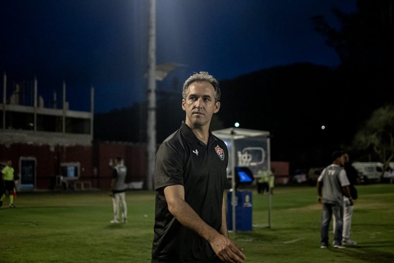 Léo Condé, técnico do Vitória. Foto: Victor Ferreira/EC Vitória