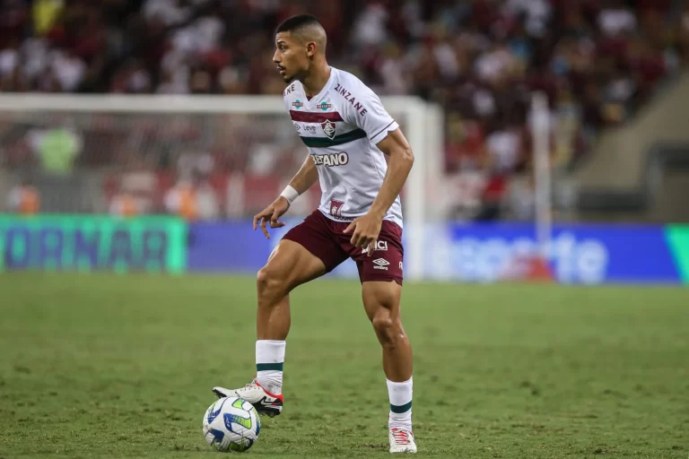 André pode estar de saída para o Fulham (Foto: Marcelo Gonçalves / Fluminense FC)