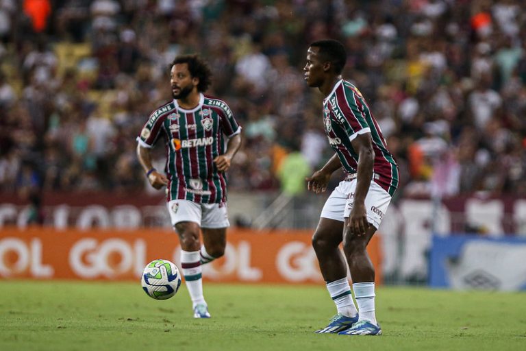 Marcelo e Jhon Arias, do Fluminense. Foto: MARCELO GONÇALVES/FLUMINENSE FC