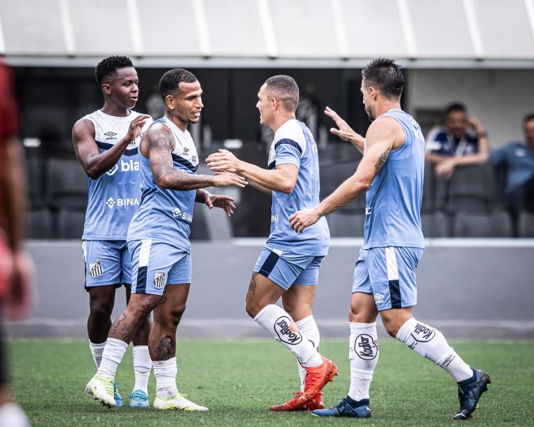 Santos disputou jogo-treino com o Oeste