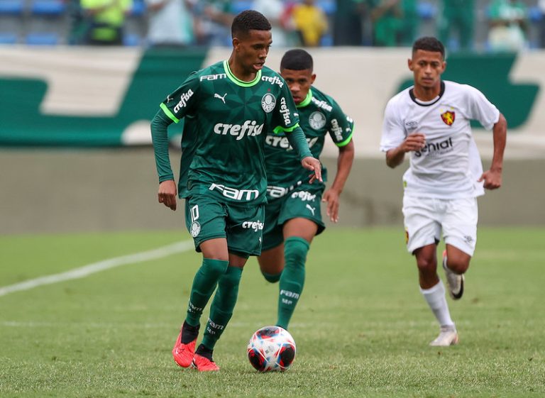 Estêvão, joia da base do Palmeiras na Copinha 2024. Foto: Fabio Menotti/Palmeiras