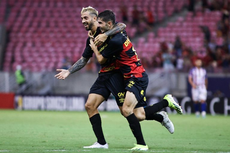 Jogadores do Sport comemoram gol sobre Afogados no Campeonato Pernambucano 2024. Foto: Paulo Paiva/Sport Club do Recife