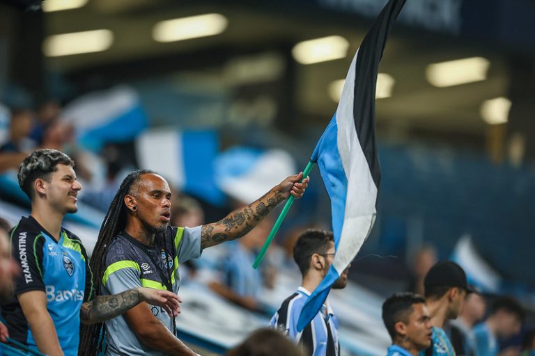 Torcedores do Grêmio durante jogo contra Novo Hamburgo. Foto: LUCAS UEBEL/GREMIO FBPA