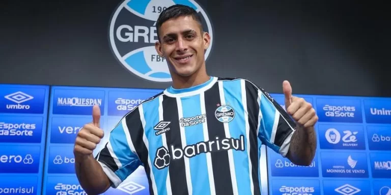 Cristian Pavón Grêmio