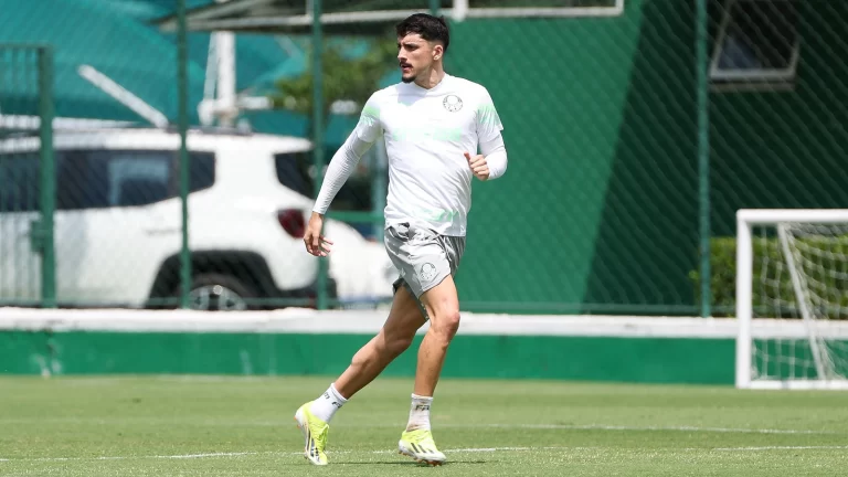 Joaquín Piquerez, lateral-esquerdo do Palmeiras. Foto: Fabio Menotti/Palmeiras