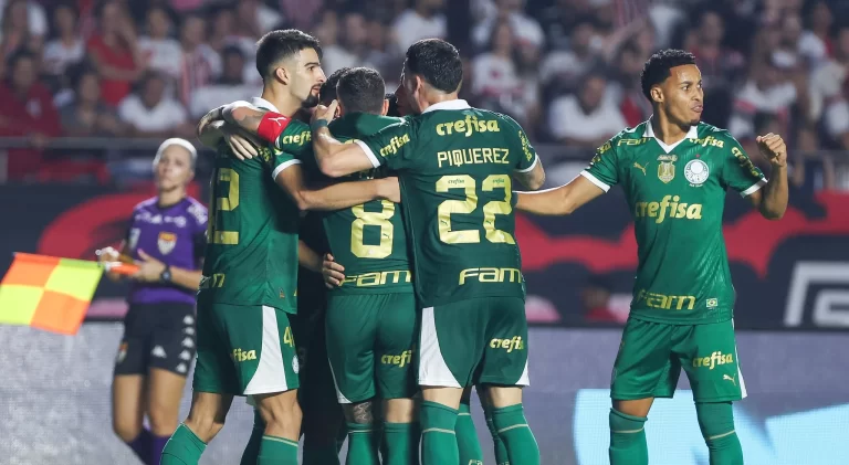 Elenco do Palmeiras comemorando gol. Foto: Fabio Menotti/Palmeiras