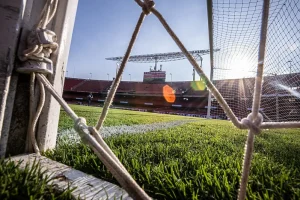 Rede e gramado do MorumBIS antes de receber clássico São Paulo x Palmeiras, pelo Paulistão 2024. Foto: Jhony Inácio/Ag. Paulistão