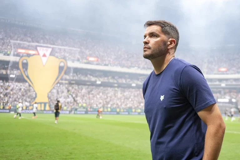 Nicolás Larcamón, técnico do Cruzeiro. Foto: Staff Images/Cruzeiro