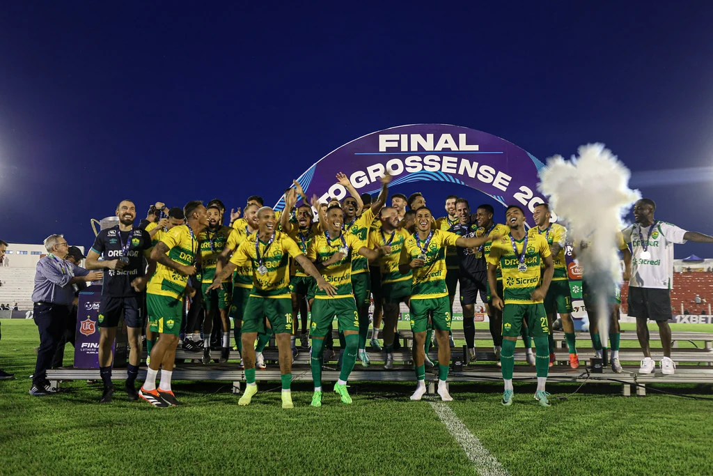 Cuiabá foi campeão Mato-Grossense em 2024, conquistando seu 13º estadual. Foto: AssCom Dourado