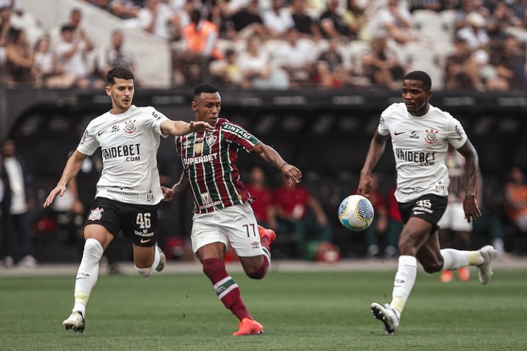 Corinthians x Fluminense na Neo Química Arena