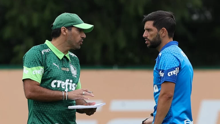 Abel Ferreira (técnico) e Carlos Martinho (auxiliar), do Palmeiras. Foto: Cesar Greco/SE Palmeiras