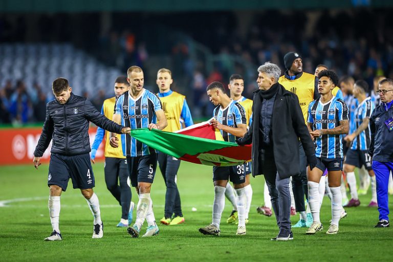 Renato Gaúcho e os jogadores do Grêmio