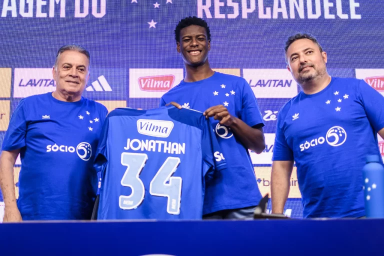 Jonathan Jesus, zagueiro do Cruzeiro. Foto: Gustavo Aleixo/Cruzeiro