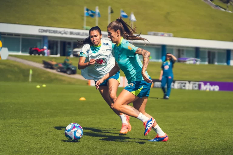 Treino da seleção brasileira feminina de futebol. Foto: Fabio Souza/CBF