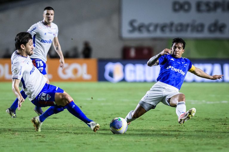 Fortaleza bateu o Cruzeiro por 2 a 1