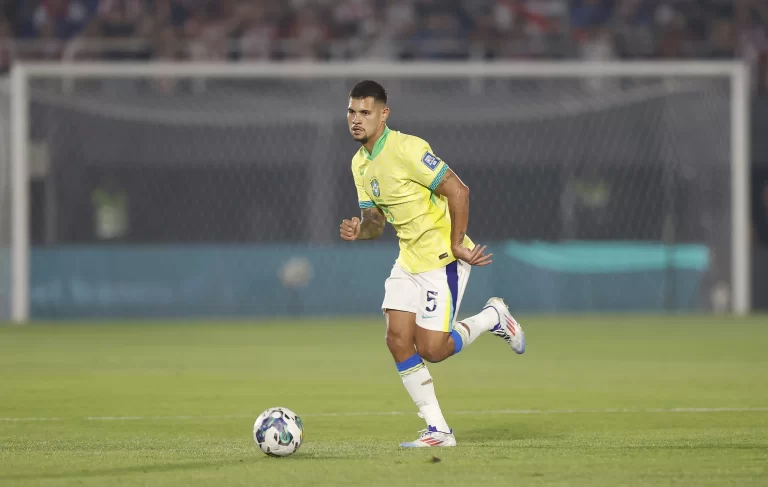 Bruno Guimarães, da seleção brasileira. Foto: Rafael Ribeiro/CBF