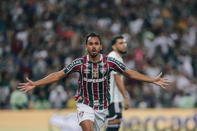 Lima marcou o gol da vitória do Fluminense