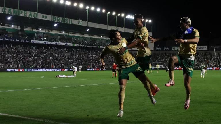 Raphael Veiga, Estêvão e Richard Ríos, do Palmeiras. Foto: Cesar Greco/Palmeiras