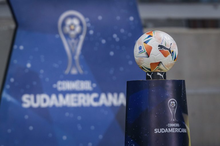 Bola da Sul-Americana 2024. Foto: Gustavo Aleixo/Cruzeiro