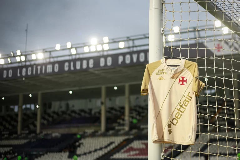 Terceira camisa do Vasco para 2024/25. Foto: Matheus Lima/Vasco