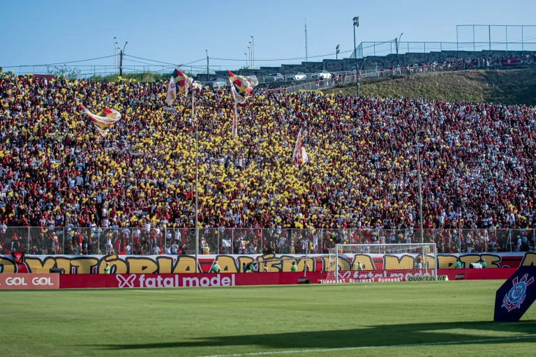 Torcida do Vitória no Barradão