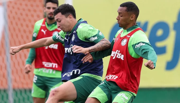 Thalys e Michel durante o treino no CT do Palmeiras. Foto: Cesar Greco/Palmeiras