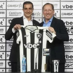 Renato Paiva e John Textor no Botafogo