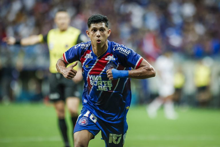 Bahia ganha do Vitória, por 2 x 0, pela primeira final do Campeonato Baiano 2025